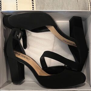 True Topic Black Heels